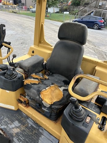 CAT D3G XL