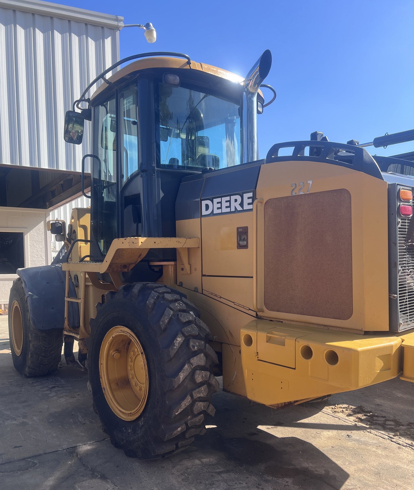 2005 John Deere 444J