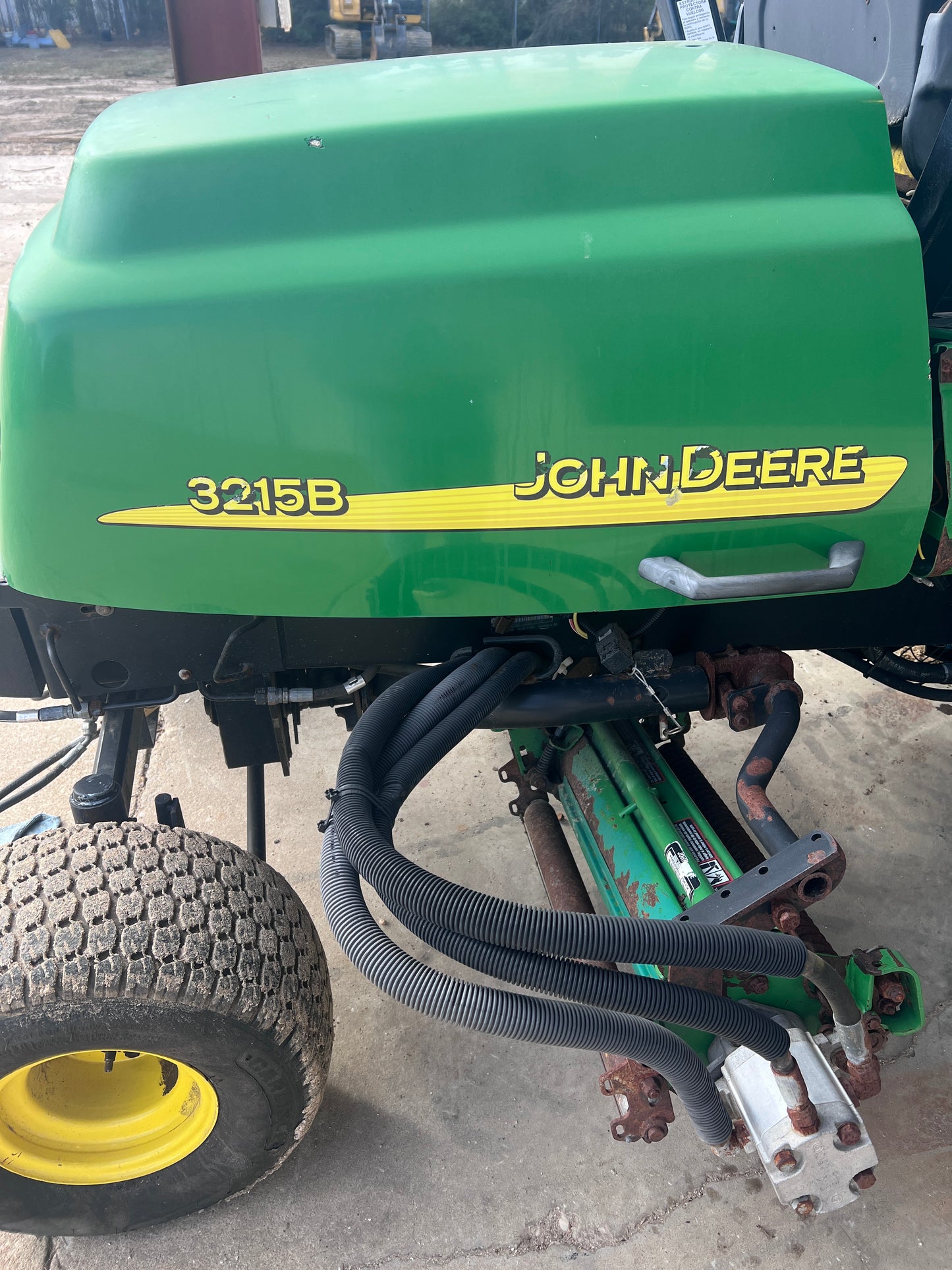 2004 John Deere 3215B Mower
