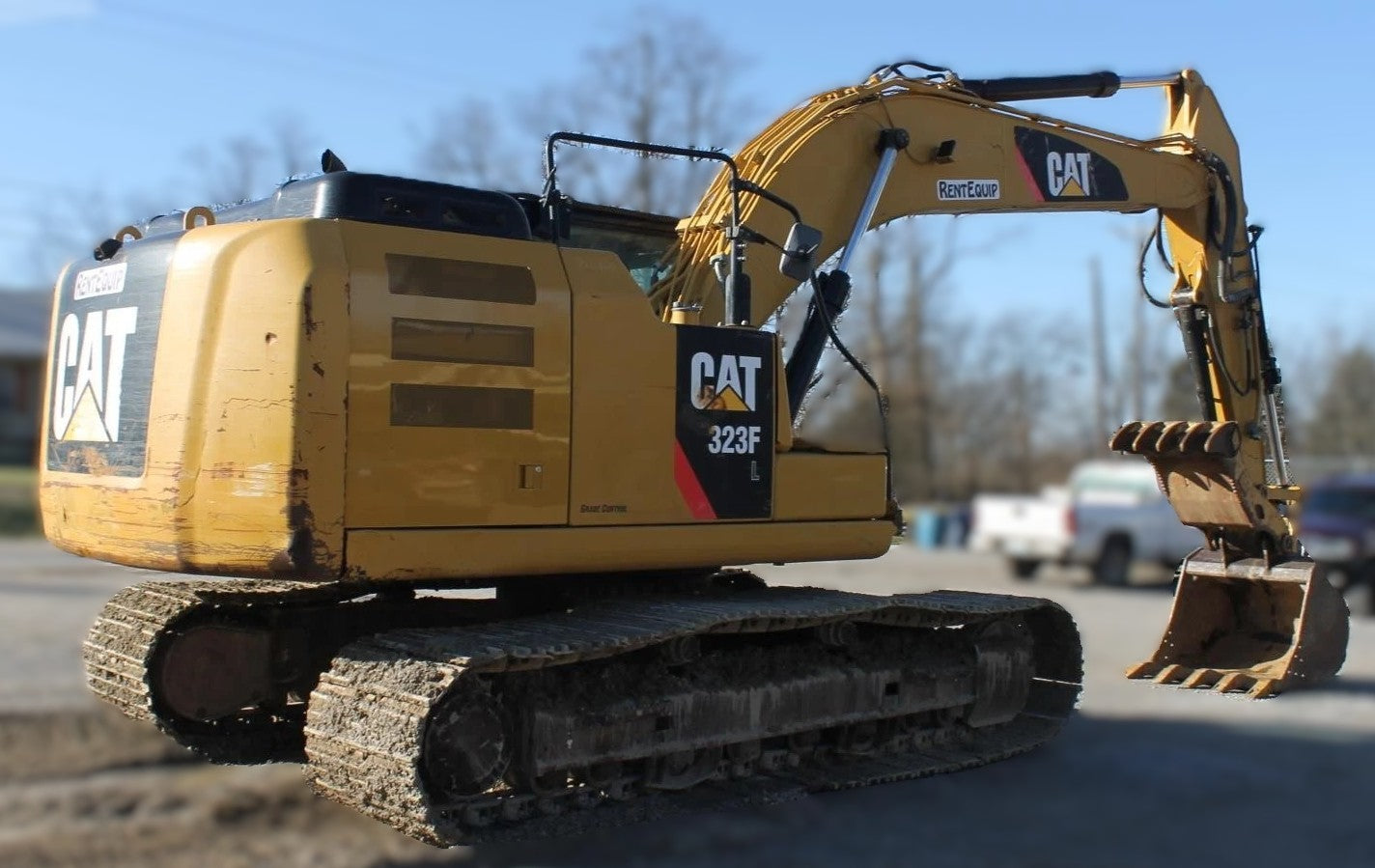 2017 CAT 323 FL