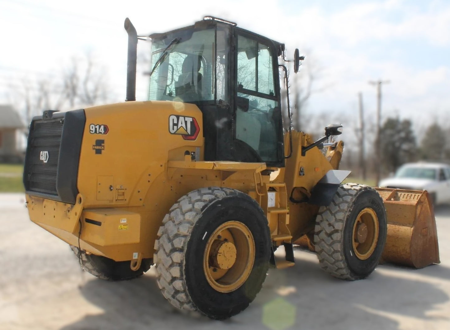 2022 CAT 914