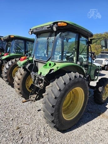 John Deere 5093E