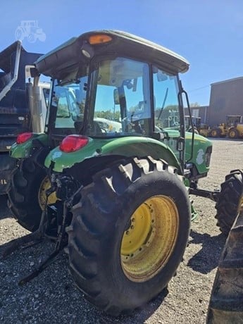 John Deere 5093E
