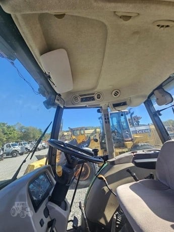 John Deere 5093E