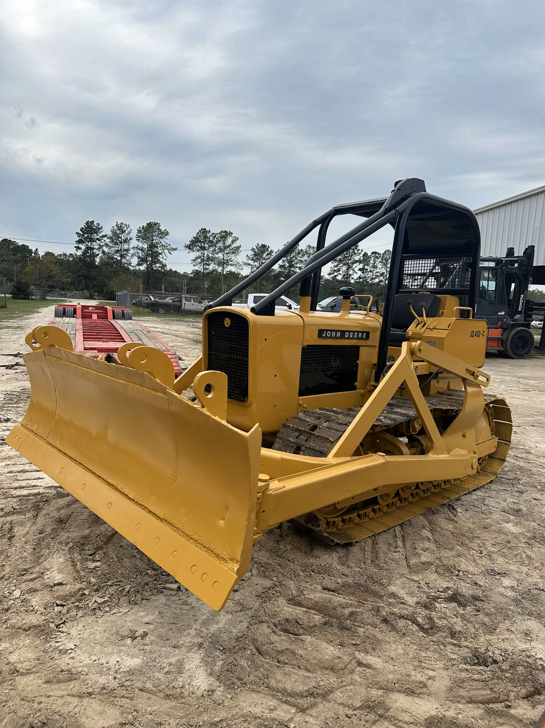 The Pros and Cons of Buying Refurbished Heavy Equipment