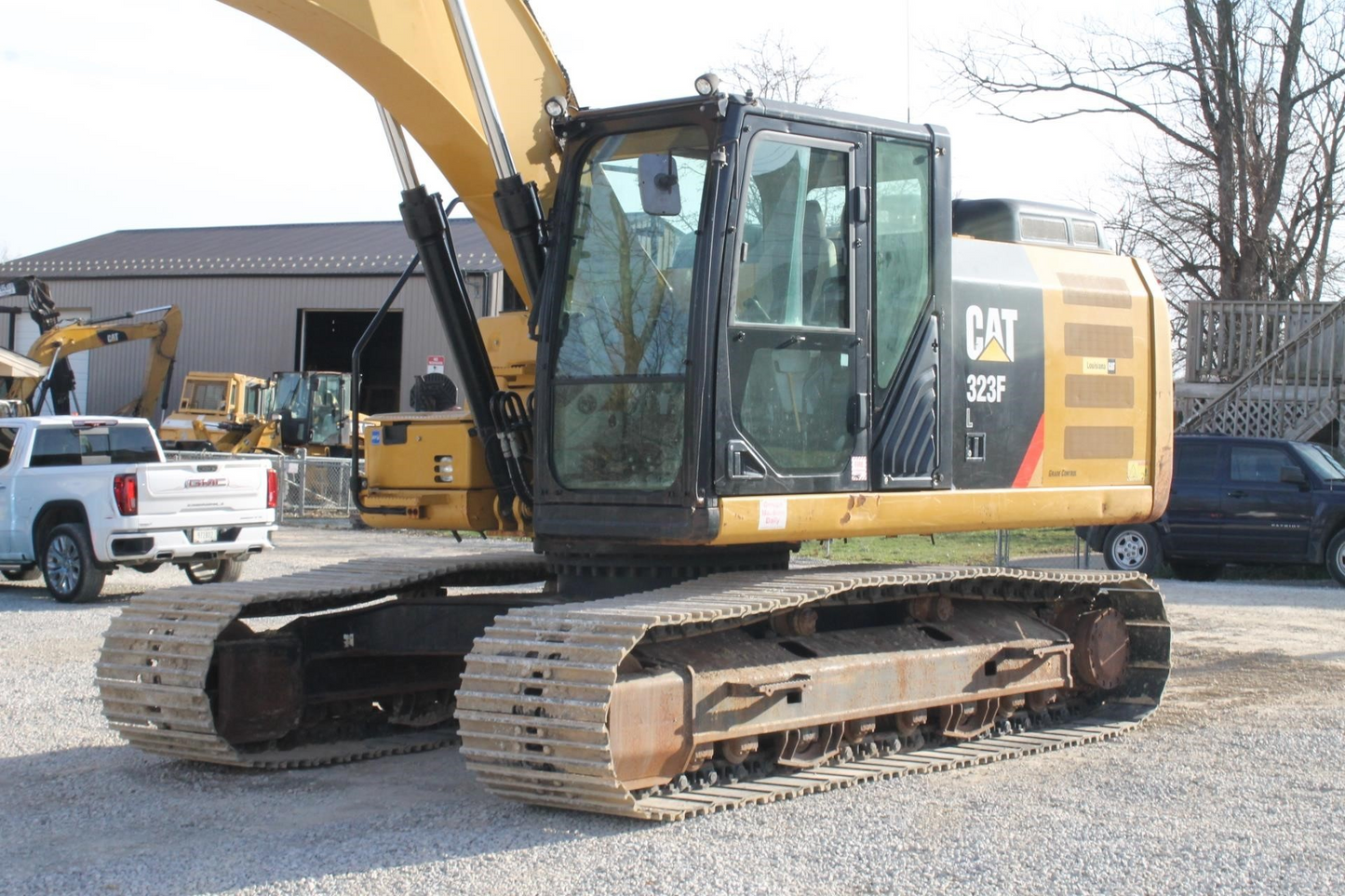 CATERPILLAR 323 FL