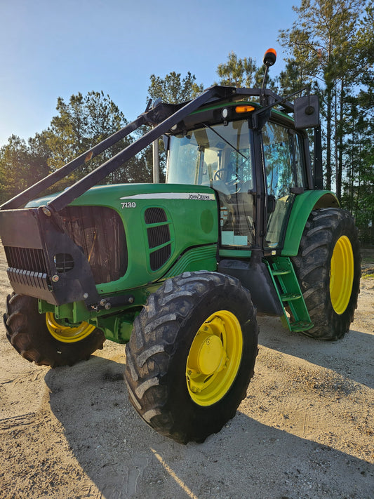John Deere 7130