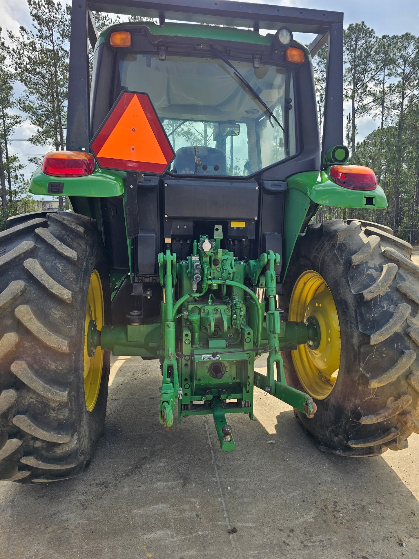 2010 John Deere 7130