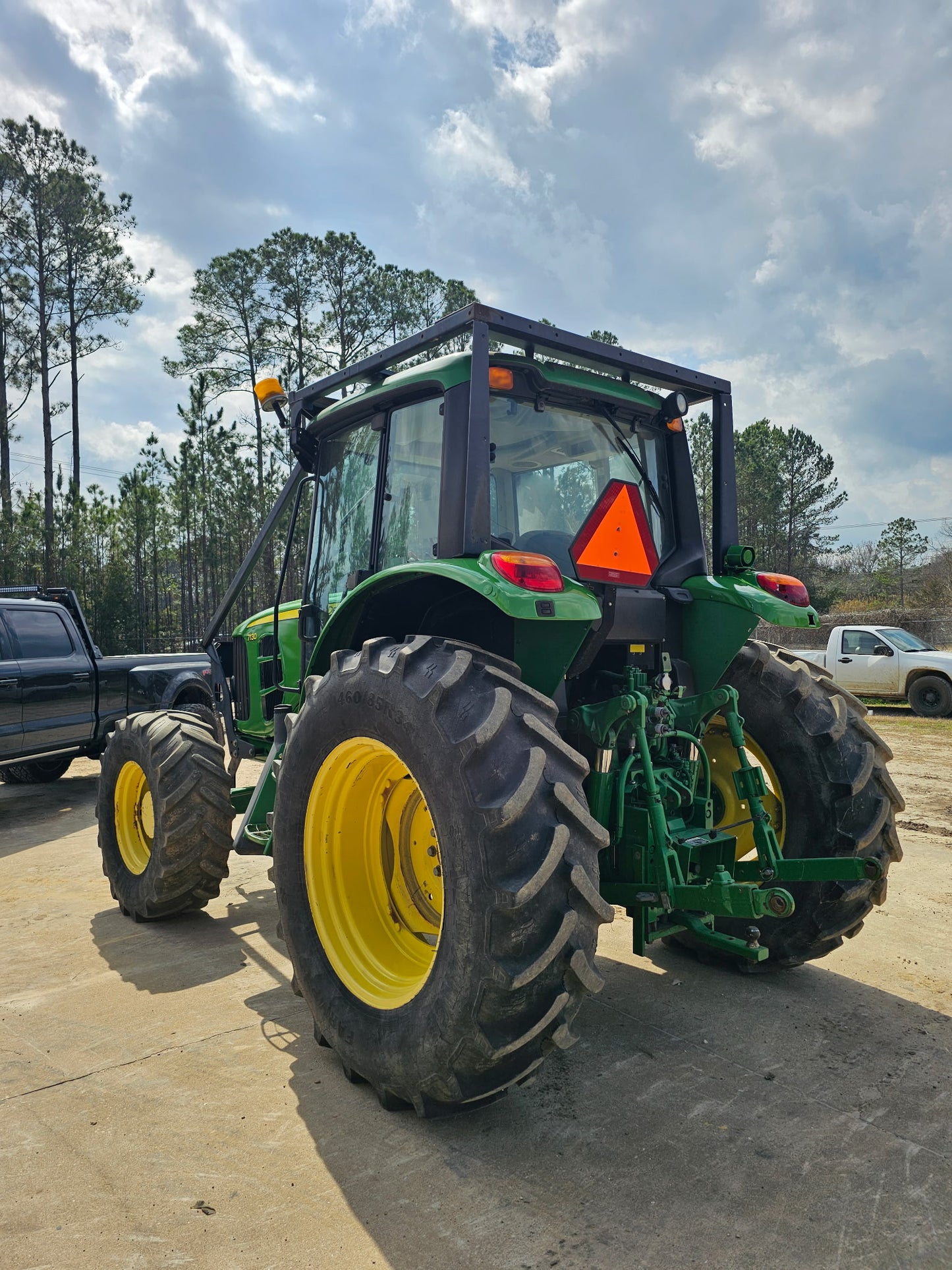2010 John Deere 7130