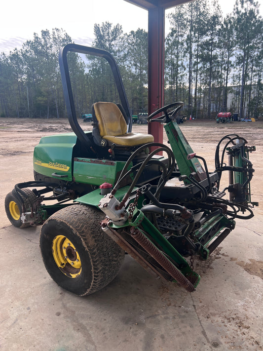 2004 John Deere 3215B Mower