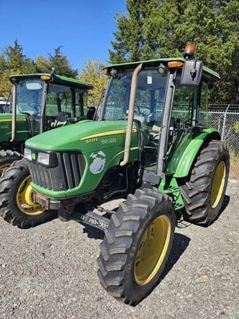 John Deere 5093E